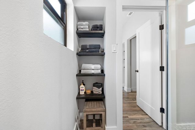 14222 Red Maple Wood, San Antonio, TX 78249