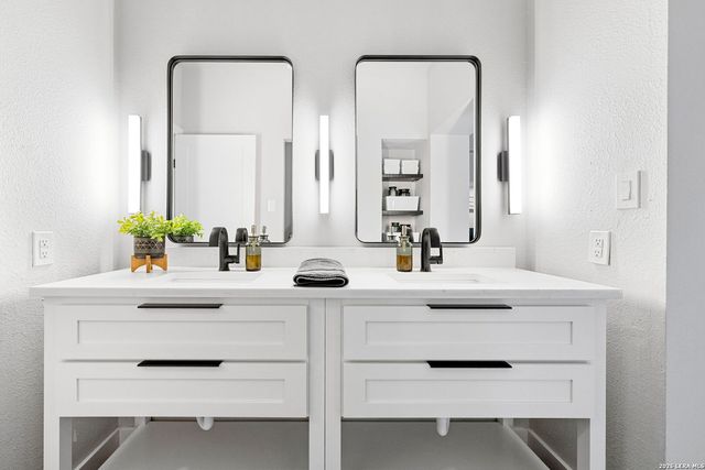 14222 Red Maple Wood, San Antonio, TX 78249