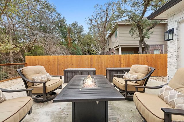 14222 Red Maple Wood, San Antonio, TX 78249