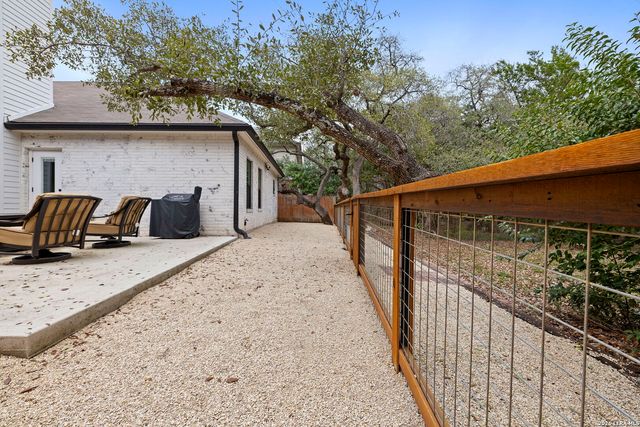 14222 Red Maple Wood, San Antonio, TX 78249