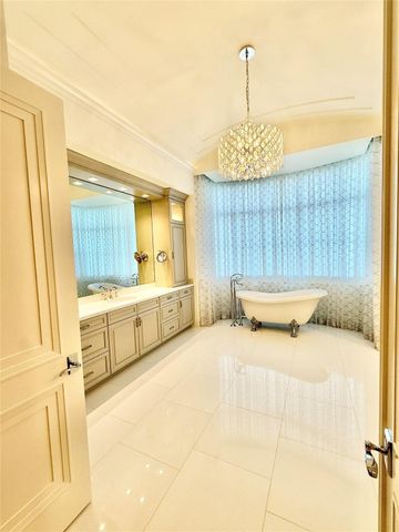 13421 Marsh Landing, Palm Beach Gardens, FL 33418