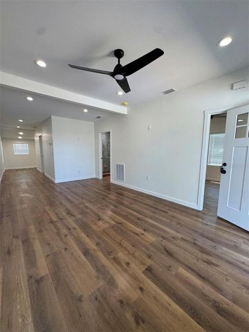 14 MILL STREET, Tarpon Springs, FL 34689