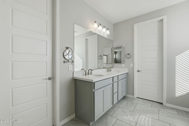 18725 W COLTER Street, Litchfield Park, AZ 85340