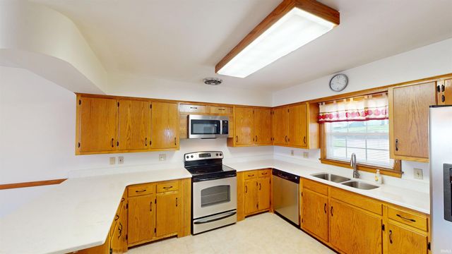 421 W Eighth Street, Jasper, IN 47546