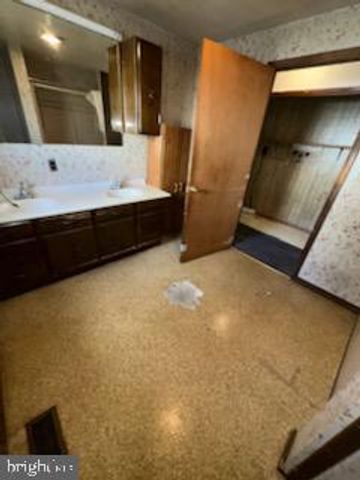 17 PROPELLER DR, Baltimore, MD 21220