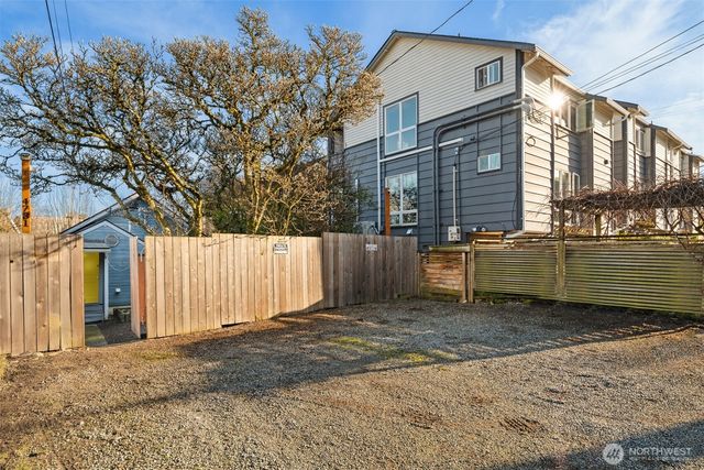 4731 36th Avenue S, Seattle, WA 98118