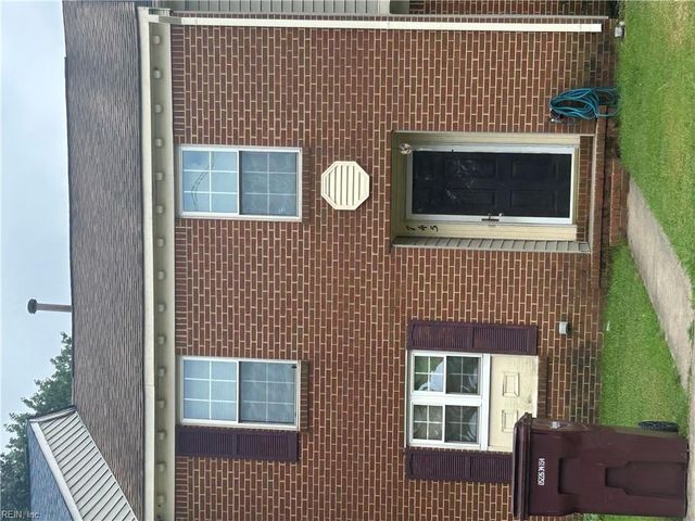 745 Huntly DR, Chesapeake, VA 23320