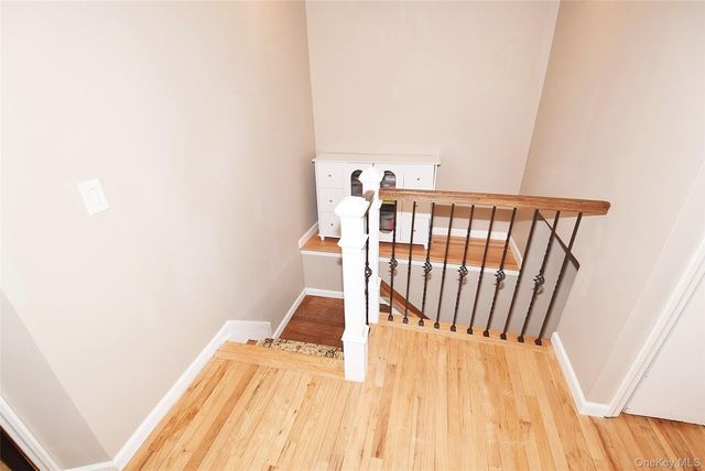 32 Lagoon Place, East Islip, NY 11730