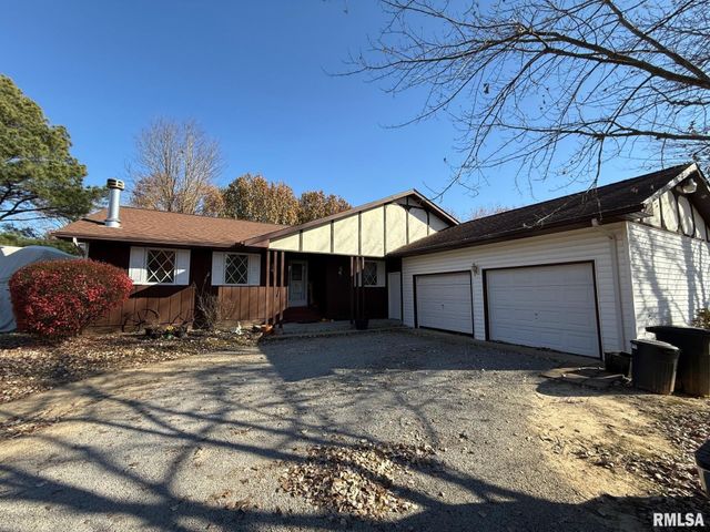 11730 KEVIN Lane, Carterville, IL 62918