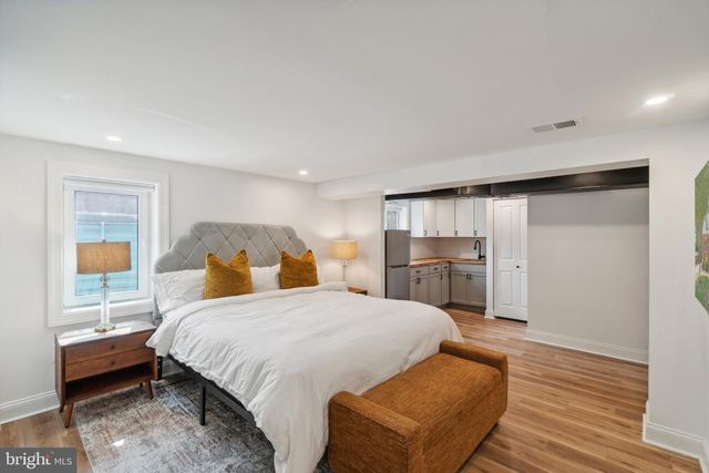 5802 RYLAND DR, Bethesda, MD 20817