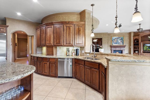 2406 Masters Drive, League City, TX 77573