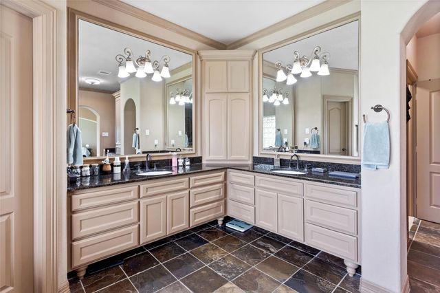2406 Masters Drive, League City, TX 77573