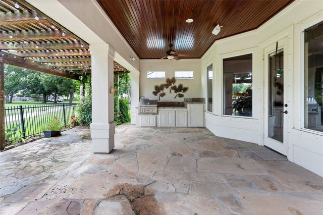 2406 Masters Drive, League City, TX 77573