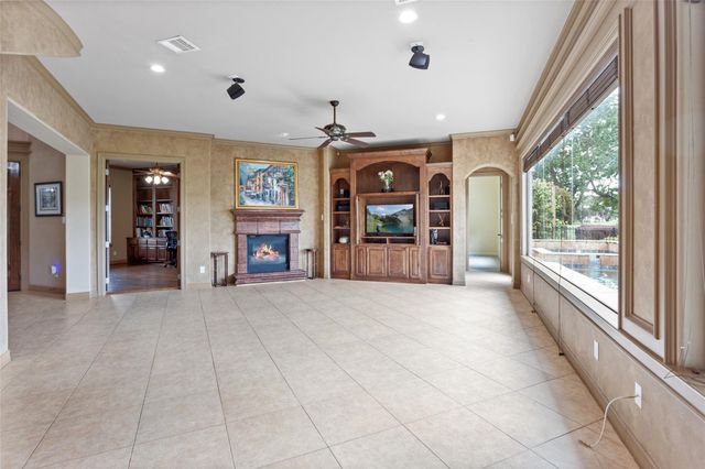 2406 Masters Drive, League City, TX 77573
