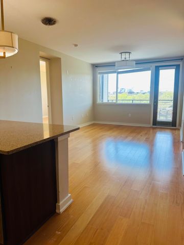 200 Manufacturers Road Apt 407, Chattanooga, TN 37405