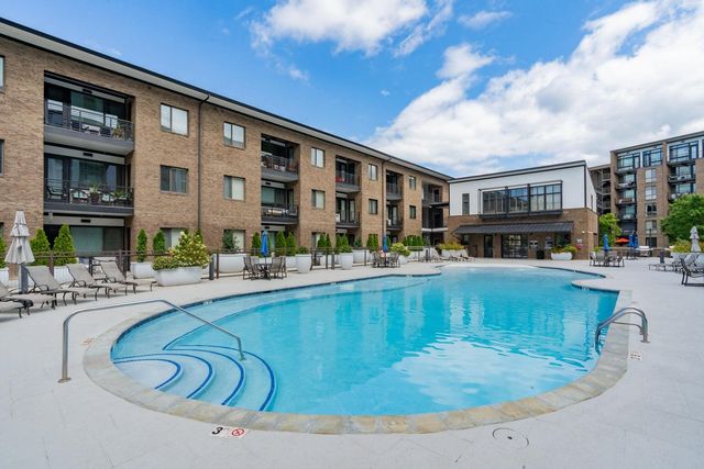 200 Manufacturers Road Apt 407, Chattanooga, TN 37405