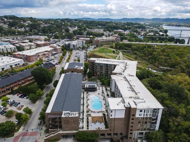 200 Manufacturers Road Apt 407, Chattanooga, TN 37405