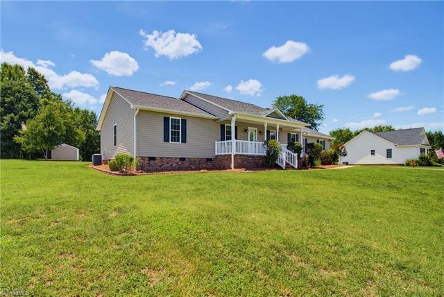 310 Dogwood Acres Lane, Madison, NC 27025