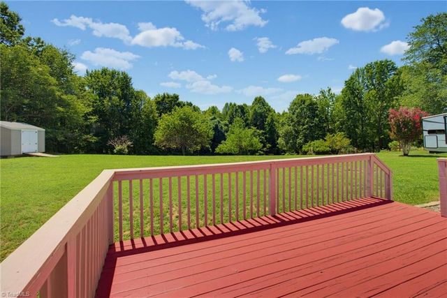 310 Dogwood Acres Lane, Madison, NC 27025