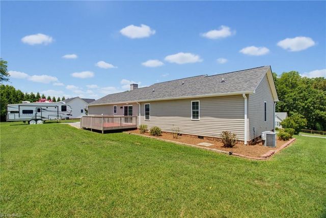310 Dogwood Acres Lane, Madison, NC 27025