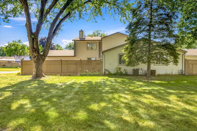 3523 67th Street E, Inver Grove Heights, MN 55076