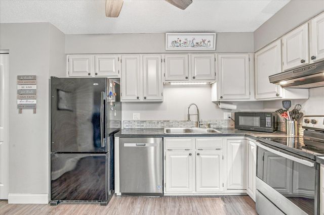 3523 67th Street E, Inver Grove Heights, MN 55076