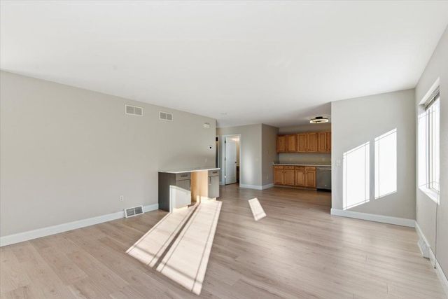 550 Lexington Drive, Oregon, WI 53575