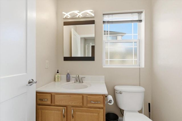 550 Lexington Drive, Oregon, WI 53575