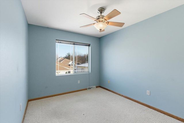 550 Lexington Drive, Oregon, WI 53575