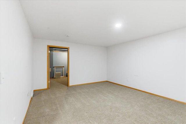 550 Lexington Drive, Oregon, WI 53575