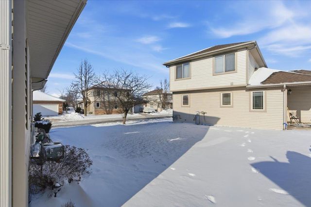 550 Lexington Drive, Oregon, WI 53575