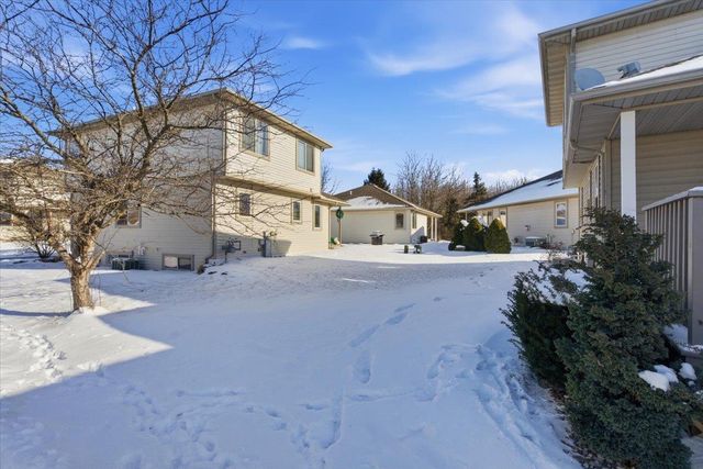 550 Lexington Drive, Oregon, WI 53575