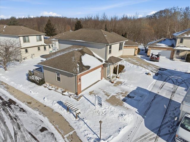 550 Lexington Drive, Oregon, WI 53575