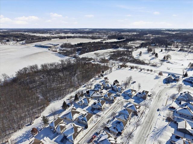 550 Lexington Drive, Oregon, WI 53575