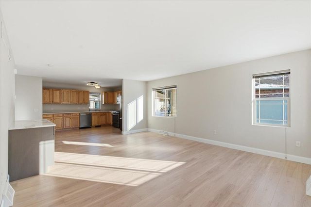 550 Lexington Drive, Oregon, WI 53575