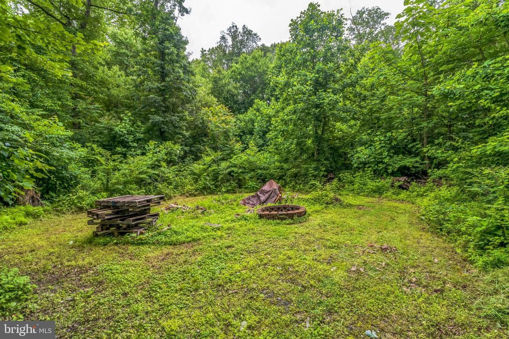 17 OAKLAWN DR, Parkesburg, PA 19365