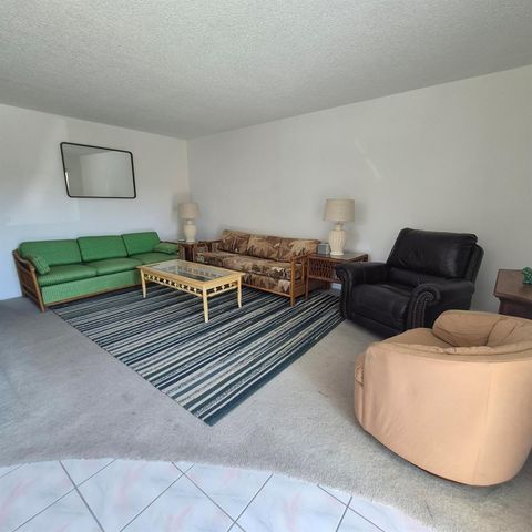 101 Northampton F, West Palm Beach, FL 33417