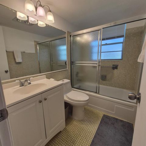 101 Northampton F, West Palm Beach, FL 33417