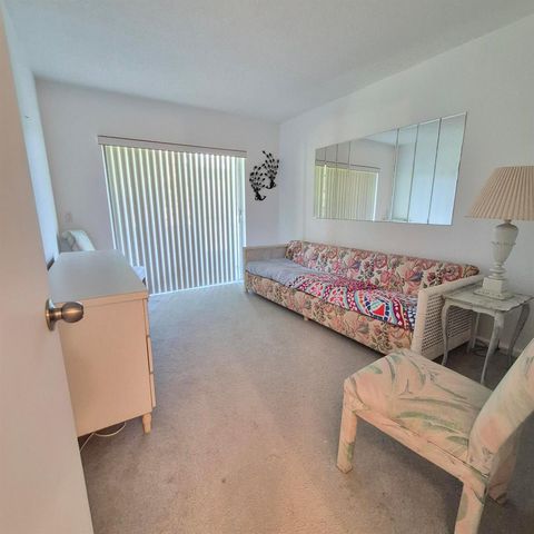 101 Northampton F, West Palm Beach, FL 33417