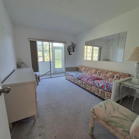 101 Northampton F, West Palm Beach, FL 33417