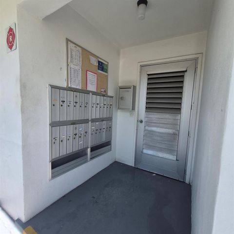 101 Northampton F, West Palm Beach, FL 33417