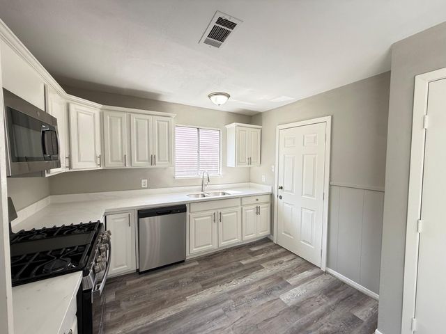 3313 Proswimmer Street, Houston, TX 77088