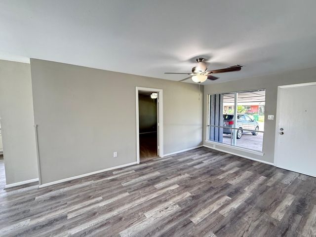 3313 Proswimmer Street, Houston, TX 77088