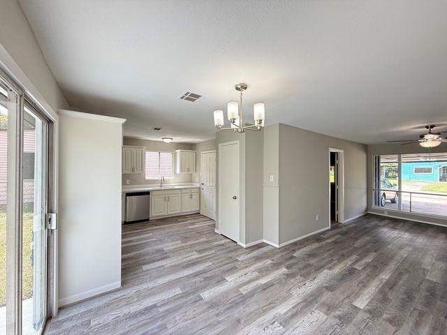 3313 Proswimmer Street, Houston, TX 77088