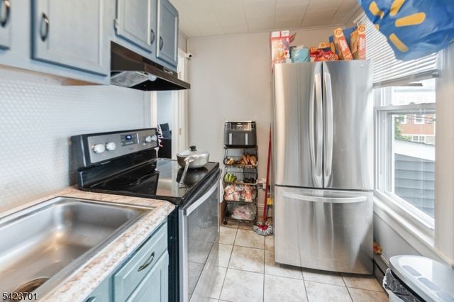 1444 Esterbrook Ave, Rahway City, NJ 07065