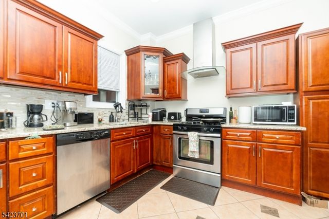1444 Esterbrook Ave, Rahway City, NJ 07065