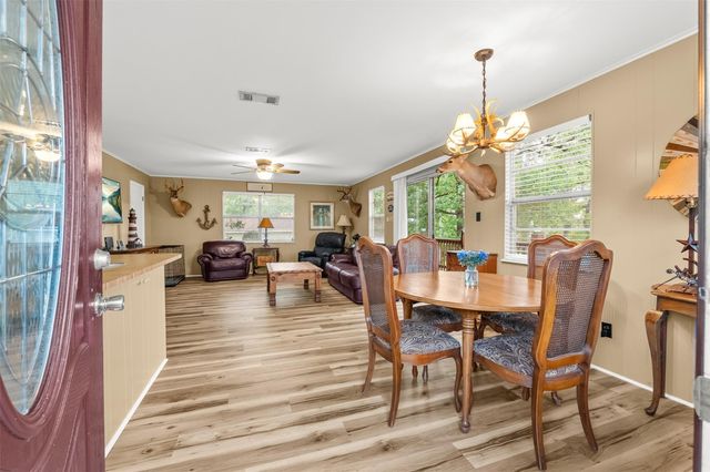 439 Lakeview Harbor, Onalaska, TX 77360