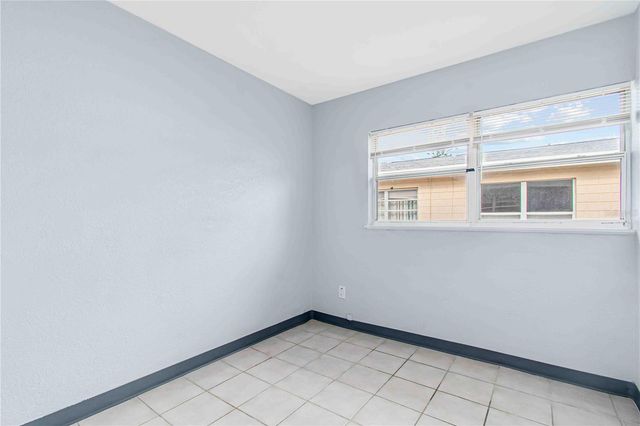 140 112TH AVENUE N 2, St Petersburg, FL 33716