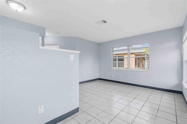 140 112TH AVENUE N 2, St Petersburg, FL 33716