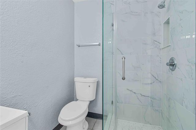 140 112TH AVENUE N 2, St Petersburg, FL 33716